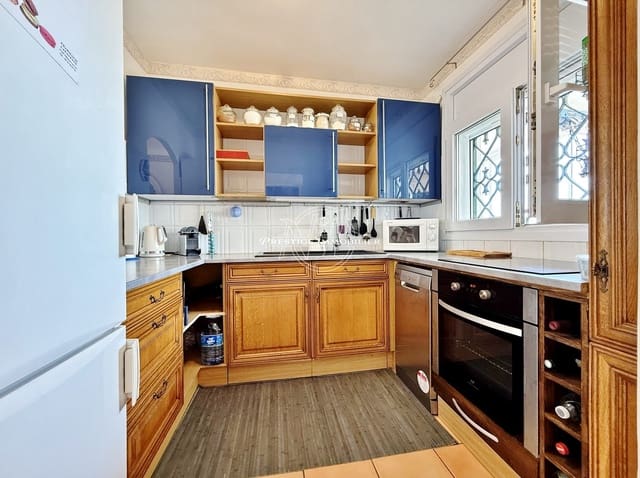 Apartamento de 2 habitaciones en Santa Margarida, Roses en venta - 259.000 € (Ref: 9967551)