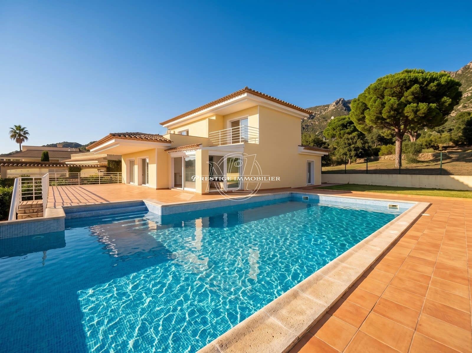 4 soverom Villa til salgs i Palau-saverdera med svømmebasseng - € 1 150 000 (Ref: 9970579)