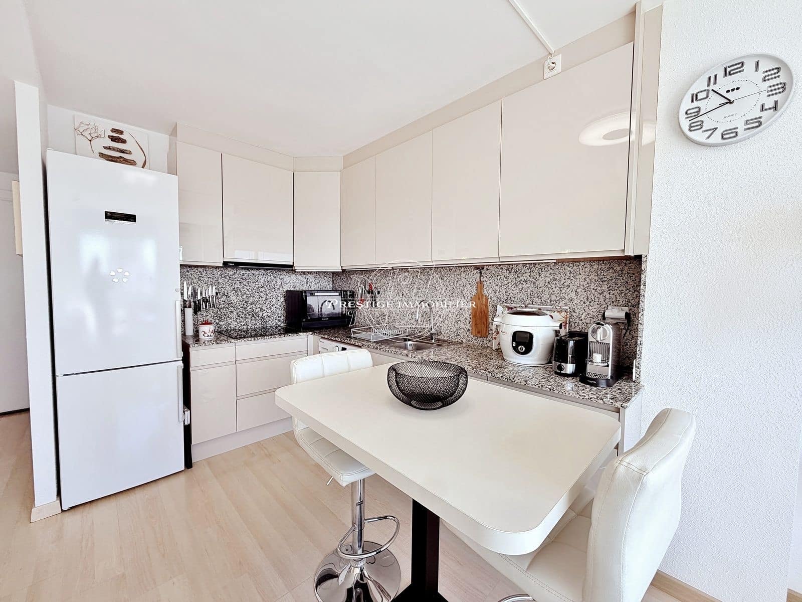 Apartamento de 2 habitaciones en Roses en venta con piscina - 199.000 € (Ref: 9974372)