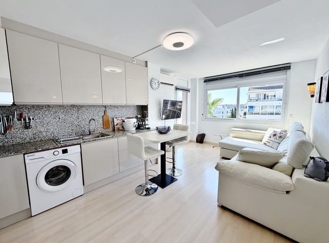 Apartamento de 2 habitaciones en Roses en venta con piscina - 199.000 € (Ref: 9974372)