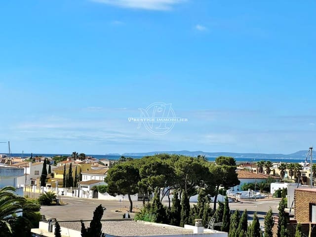 Apartamento de 2 habitaciones en Roses en venta con piscina - 199.000 € (Ref: 9974372)