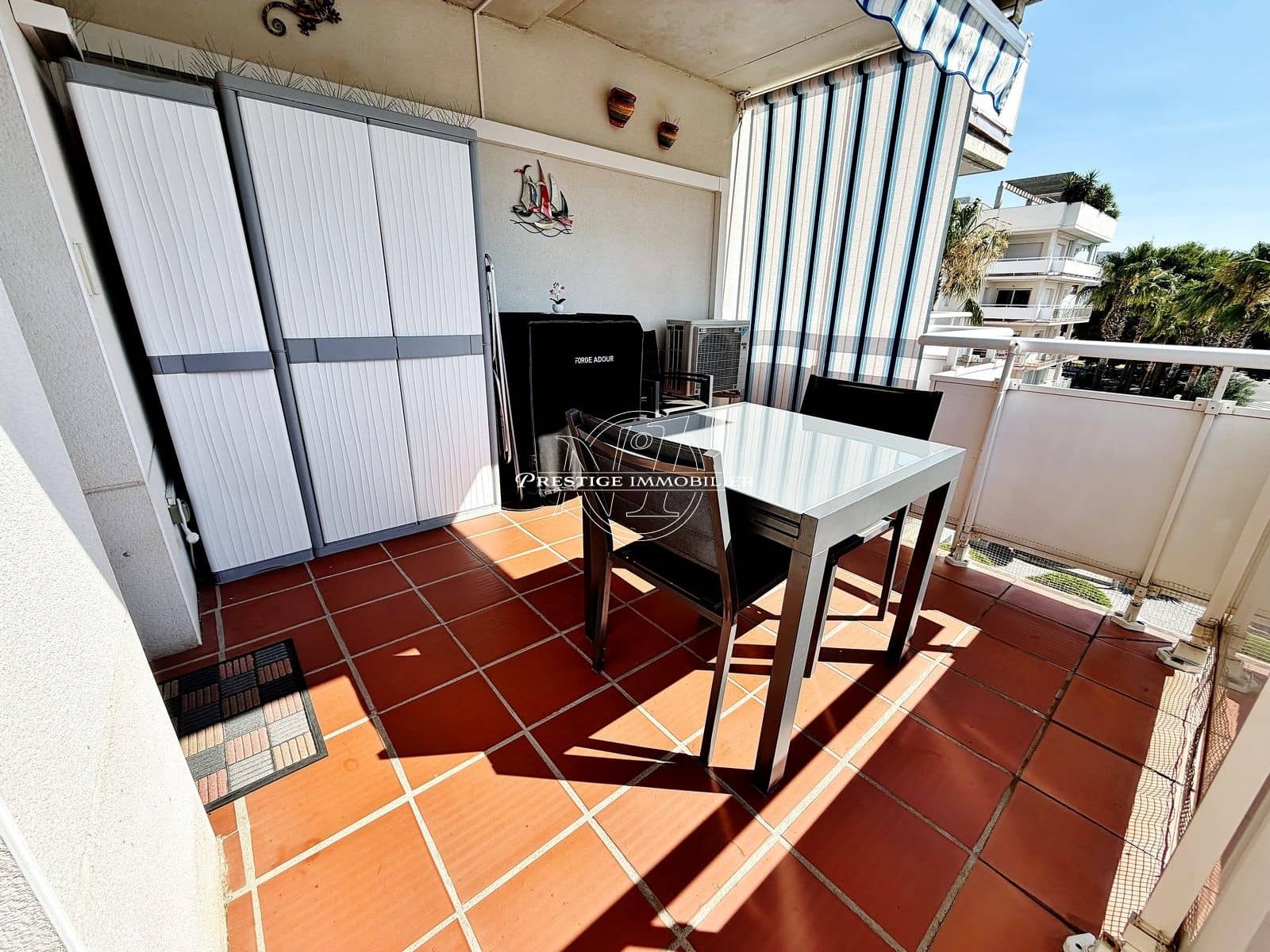 Apartamento de 2 habitaciones en Roses en venta con piscina - 199.000 € (Ref: 9974372)
