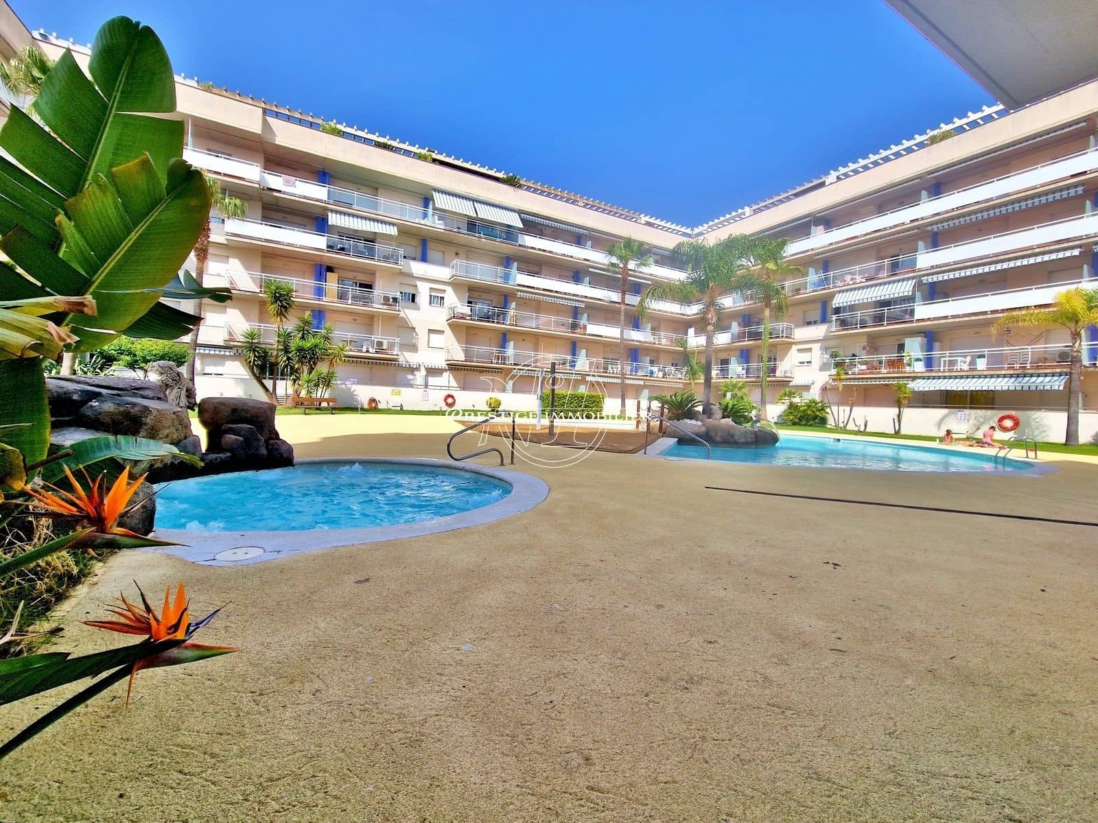 Apartamento de 2 habitaciones en Roses en venta con piscina - 199.000 € (Ref: 9974372)