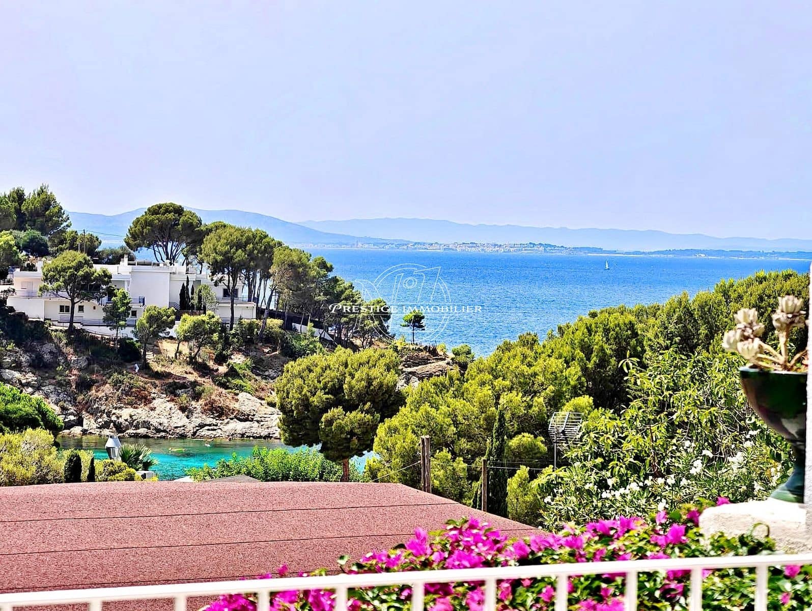 2 bedroom Villa for sale in Roses - € 379,000 (Ref: 9974373)
