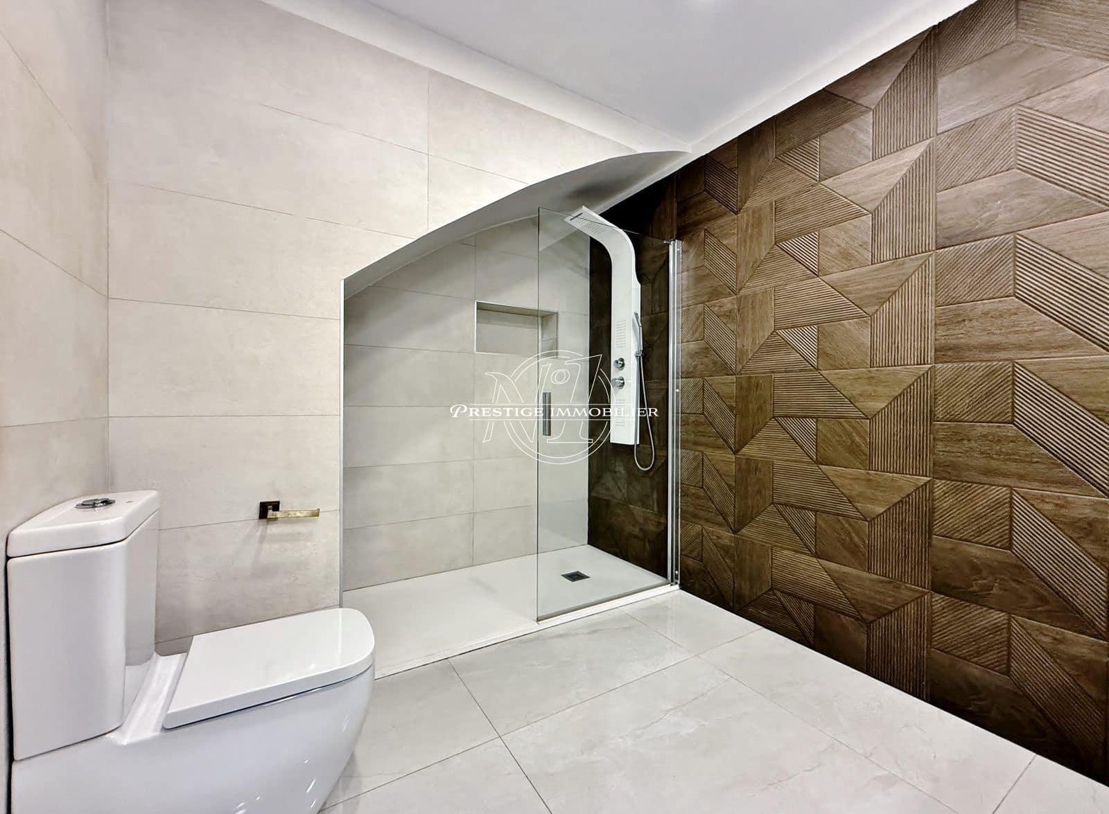Chalet de 4 habitaciones en Roses en venta con piscina - 895.000 € (Ref: 9983727)