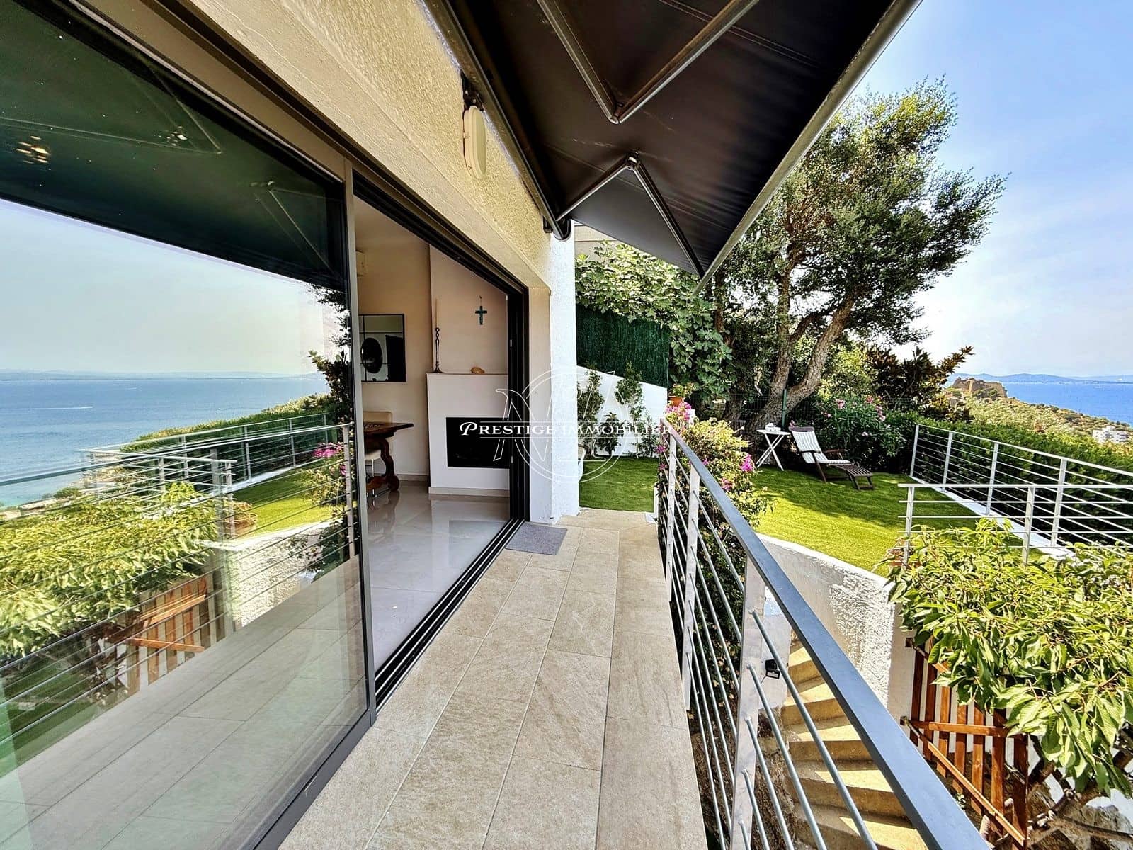 Chalet de 4 habitaciones en Roses en venta con piscina - 895.000 € (Ref: 9983727)
