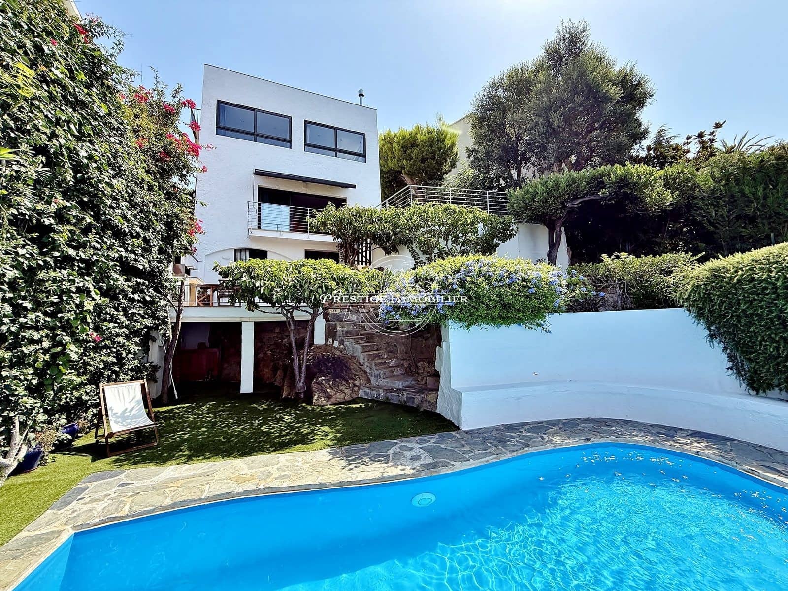 Chalet de 4 habitaciones en Roses en venta con piscina - 895.000 € (Ref: 9983727)