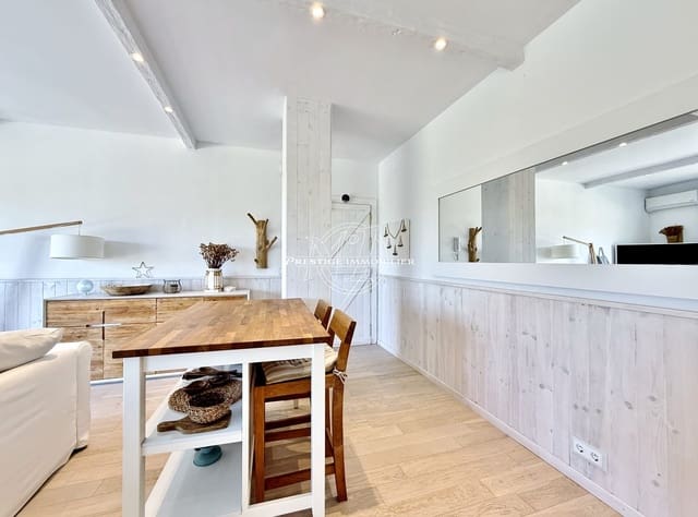 Apartamento de 3 habitaciones en Empuriabrava, Castelló d'Empúries en venta - 620.000 € (Ref: 9986850)