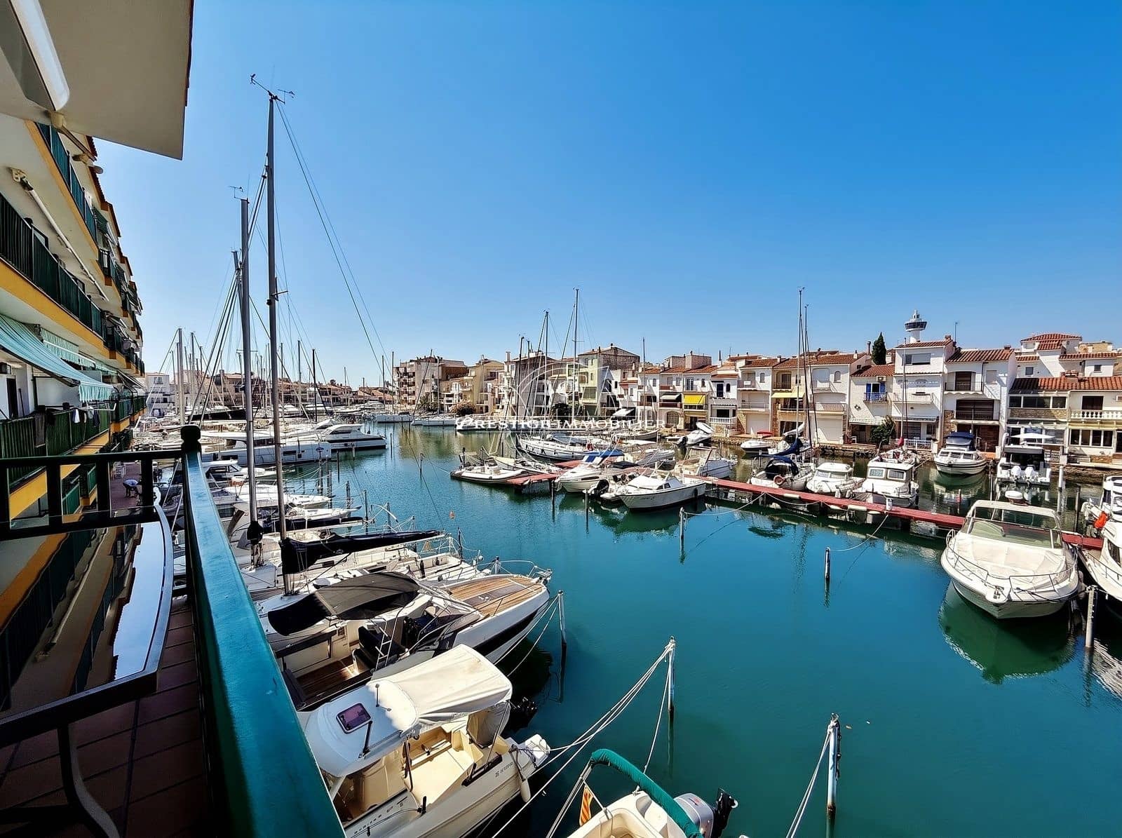 3 Zimmer Apartment zu verkaufen in Empuriabrava - 620.000 € (Ref: 9986850)