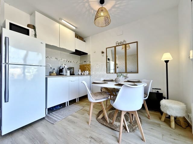 1 soveværelse Lejlighed til salg i Empuriabrava, Castelló d'Empúries med swimmingpool - € 125.000 (Ref: 9997109)