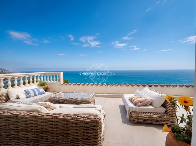 4 slaapkamer Appartement te koop in Roses - € 649.000 (Ref: 9997110)