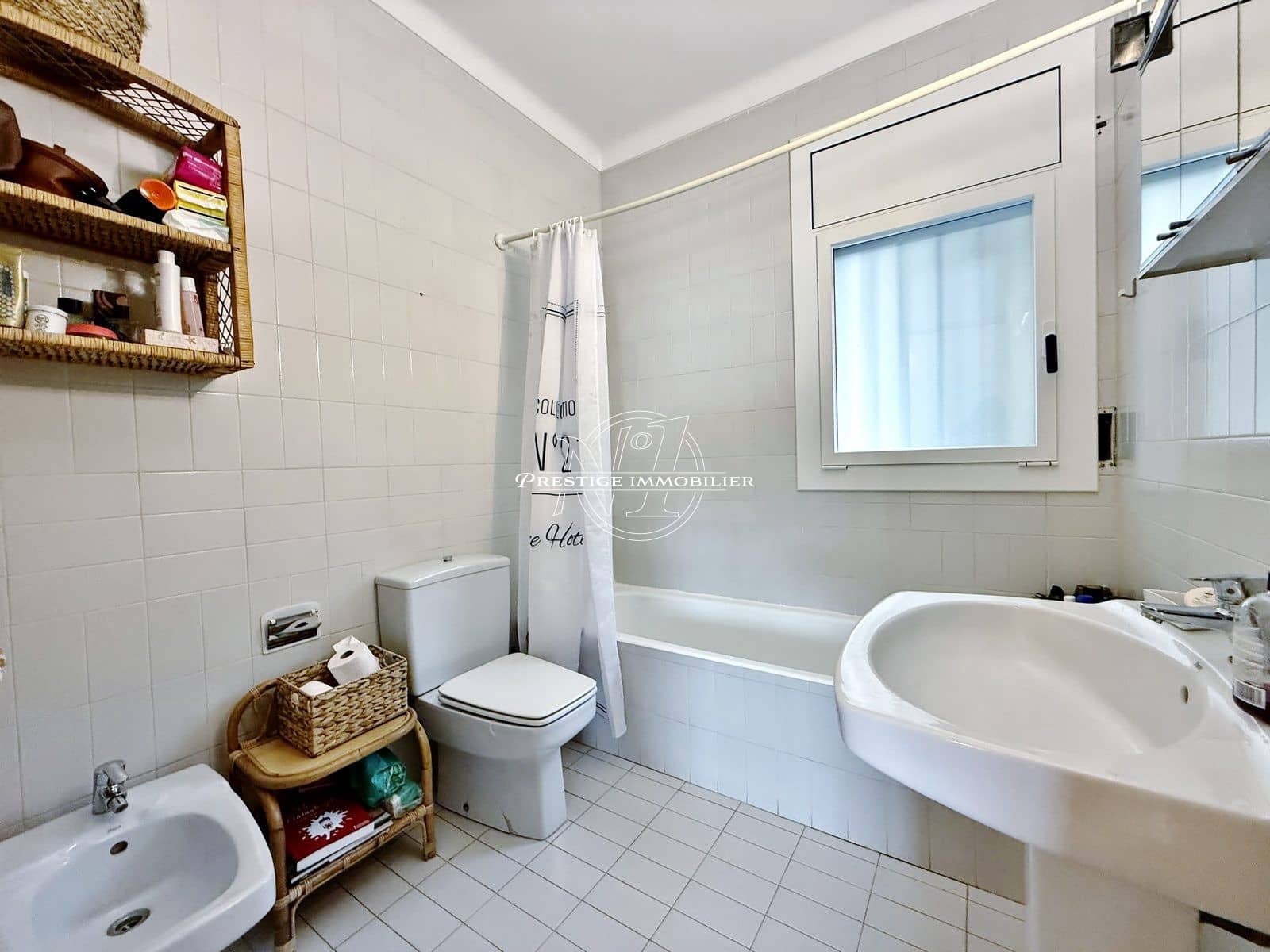 4 slaapkamer Appartement te koop in Roses - € 649.000 (Ref: 9997110)