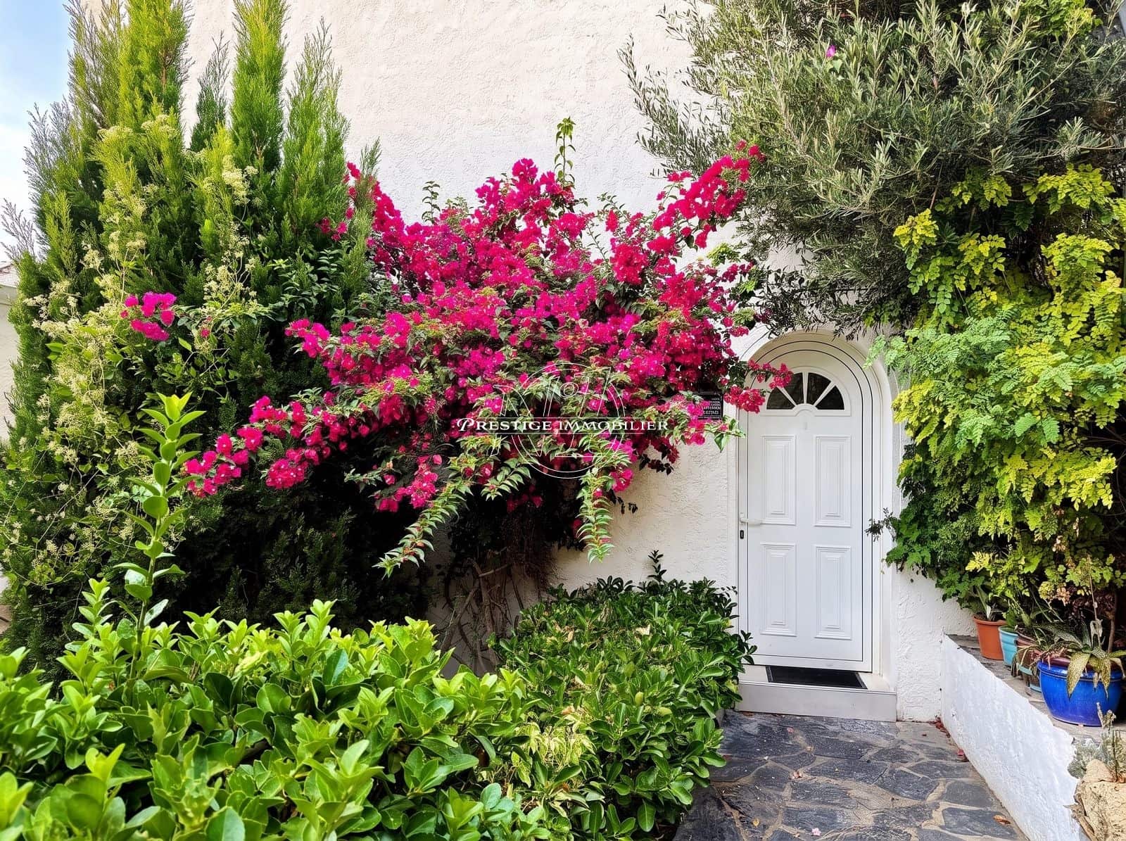 4 slaapkamer Appartement te koop in Roses - € 649.000 (Ref: 9997110)
