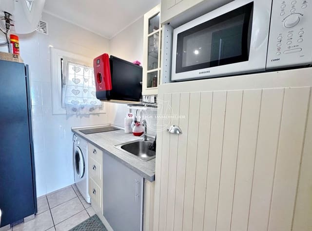 Apartamento de 2 habitaciones en Roses en venta - 294.000 € (Ref: 9999738)