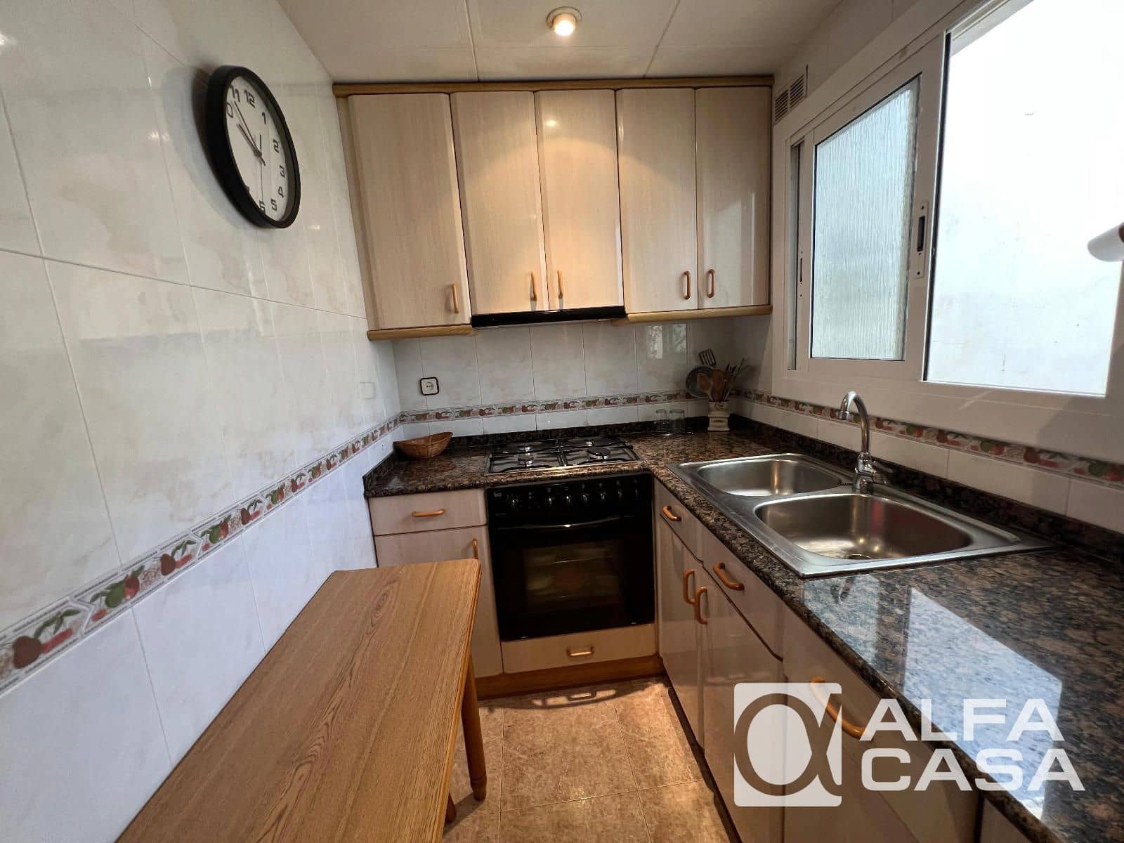 3 sovrum Lägenhet till salu i Santa Coloma de Gramenet - 255 000 € (Ref: 10036228)