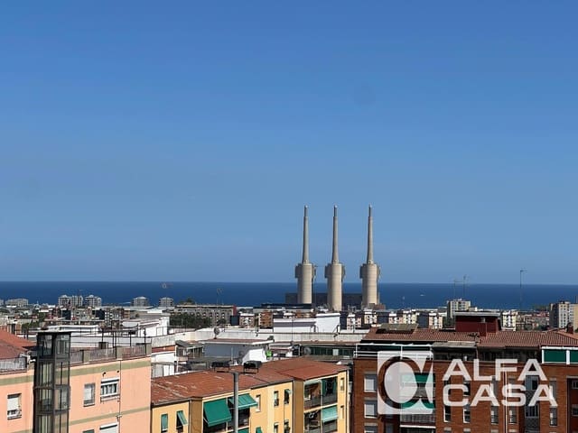 3 sovrum Lägenhet till salu i Santa Coloma de Gramenet - 255 000 € (Ref: 10036228)