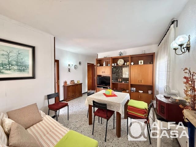 Piso de 3 habitaciones en Vidreres en venta con garaje - 250.000 € (Ref: 10049816)