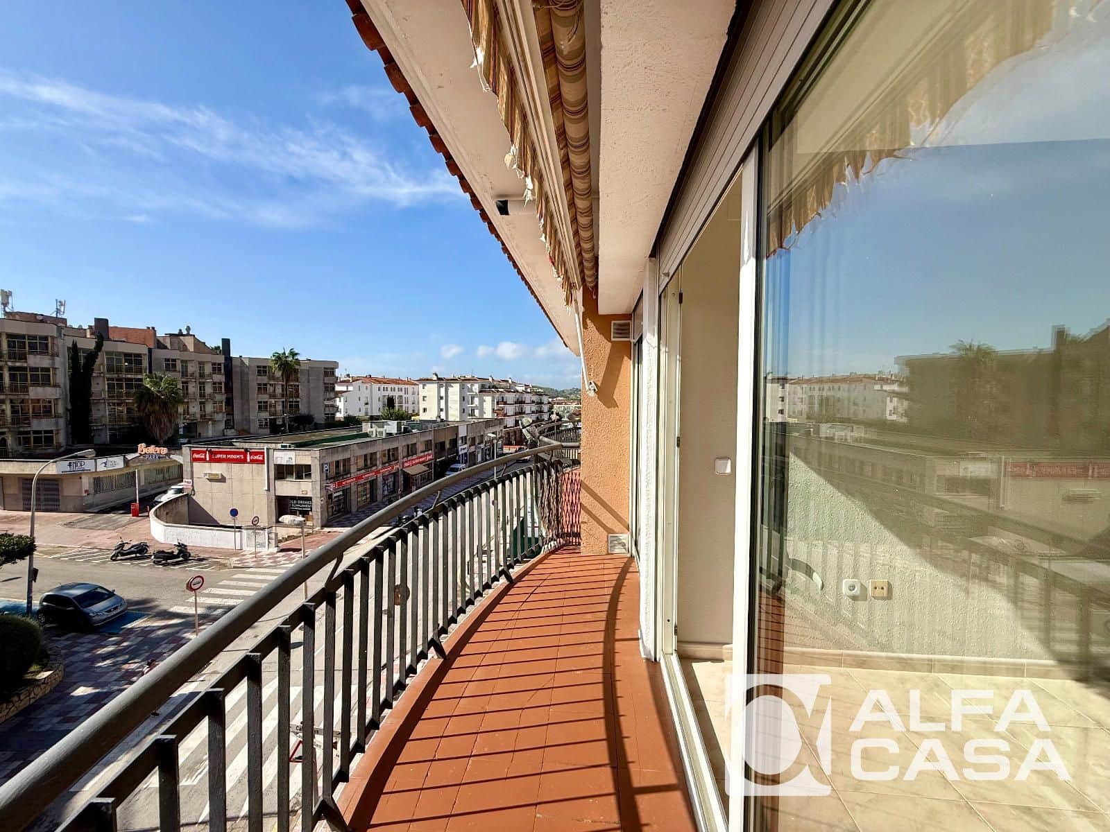 3 soveværelse Lejlighed til salg i Lloret de Mar med swimmingpool garage - € 320.000 (Ref: 10144970)