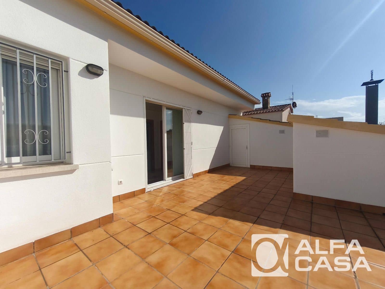 3 slaapkamer Villa te koop in Lloret de Mar met zwembad garage - € 760.000 (Ref: 10148094)