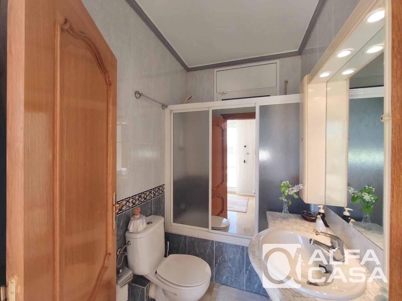 3 slaapkamer Villa te koop in Lloret de Mar met zwembad garage - € 760.000 (Ref: 10148094)