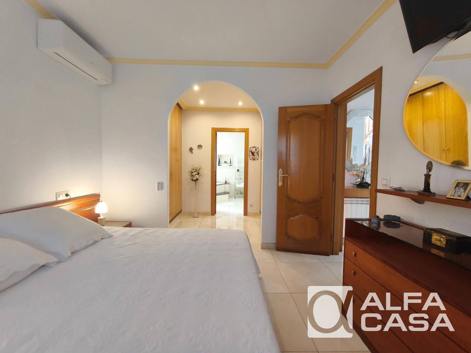 3 slaapkamer Villa te koop in Lloret de Mar met zwembad garage - € 760.000 (Ref: 10148094)
