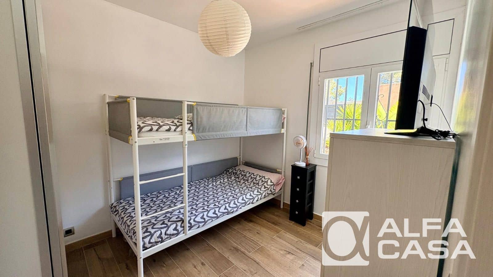 5 slaapkamer Villa te koop in Lloret de Mar met zwembad garage - € 415.000 (Ref: 10154358)