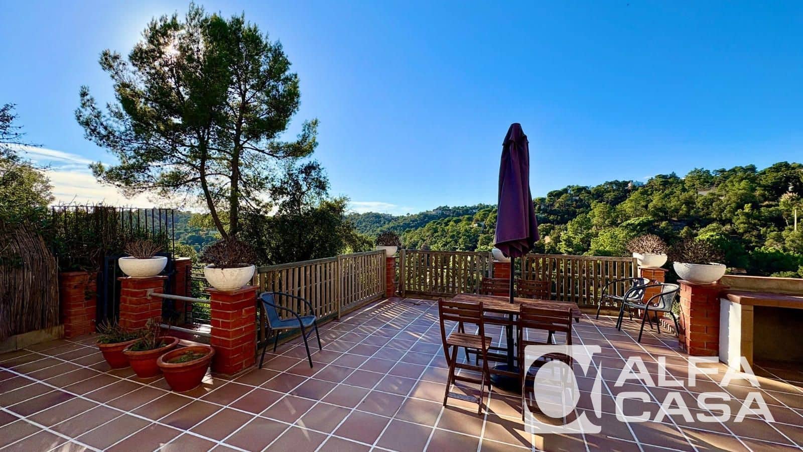 5 slaapkamer Villa te koop in Lloret de Mar met zwembad garage - € 415.000 (Ref: 10154358)