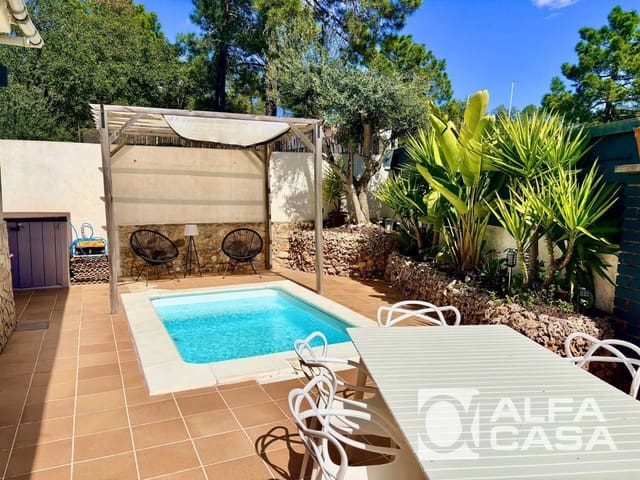 5 slaapkamer Villa te koop in Lloret de Mar met zwembad garage - € 415.000 (Ref: 10154358)