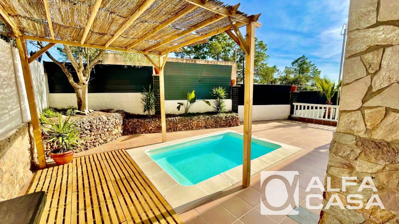 5 slaapkamer Villa te koop in Lloret de Mar met zwembad garage - € 415.000 (Ref: 10154358)
