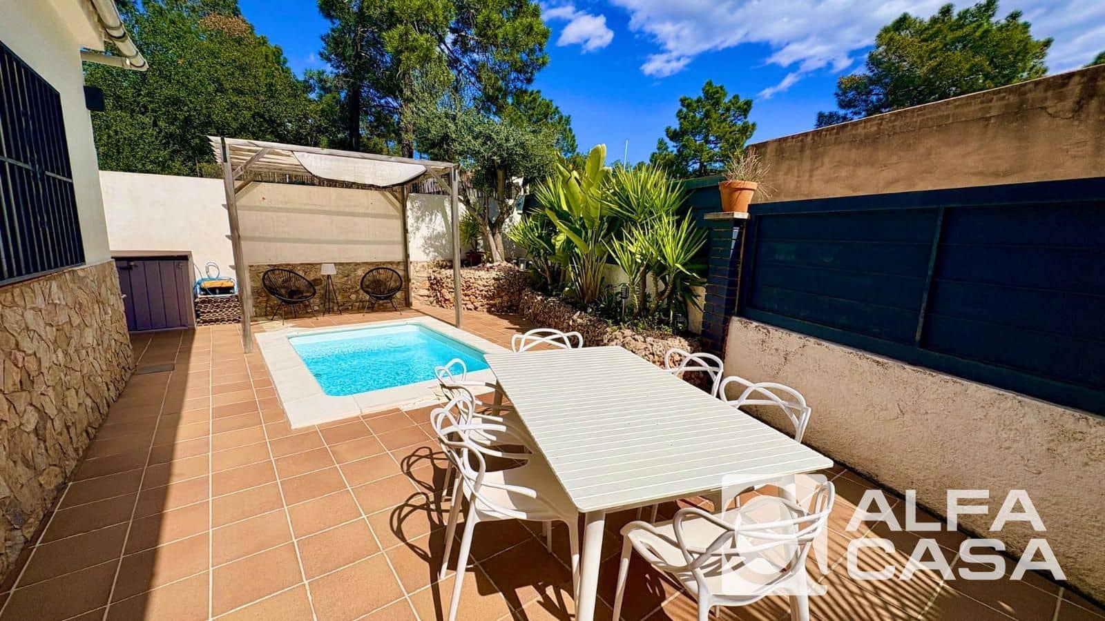 5 slaapkamer Villa te koop in Lloret de Mar met zwembad garage - € 415.000 (Ref: 10154358)