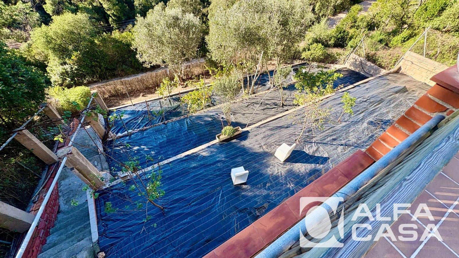 5 slaapkamer Villa te koop in Lloret de Mar met zwembad garage - € 415.000 (Ref: 10154358)