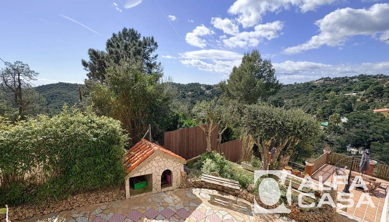 5 slaapkamer Villa te koop in Lloret de Mar met zwembad garage - € 415.000 (Ref: 10154358)