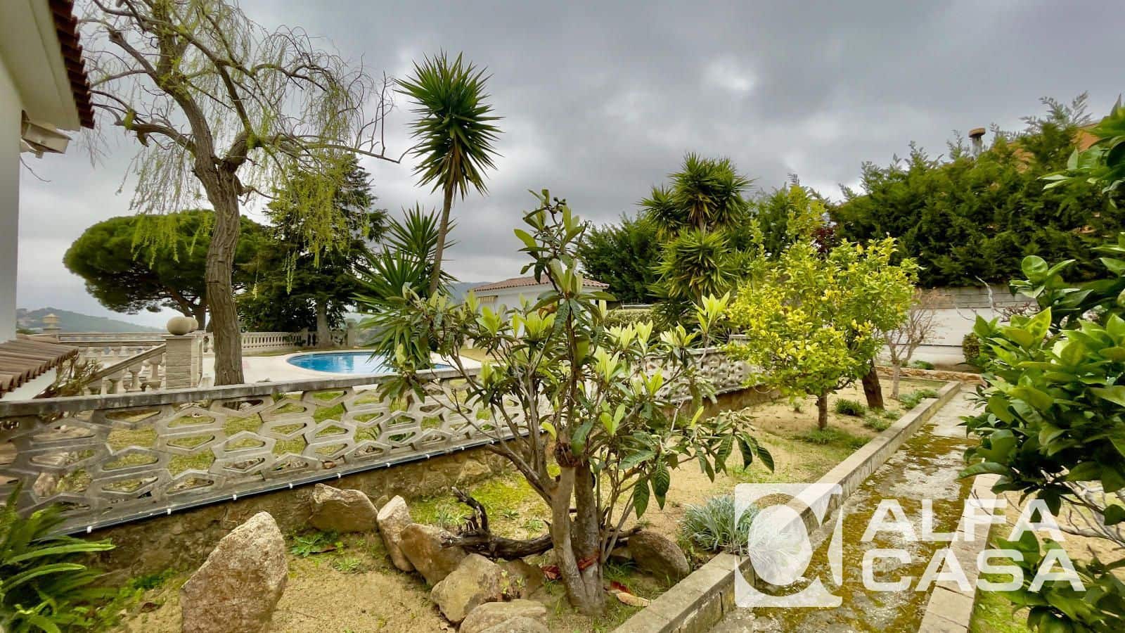 7 slaapkamer Villa te koop in Lloret de Mar met zwembad garage - € 890.000 (Ref: 10160330)