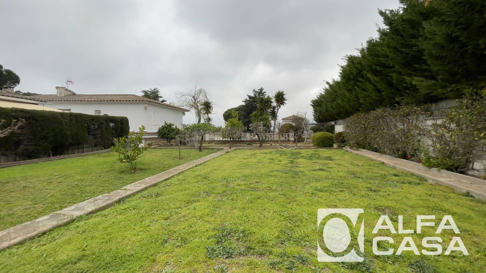 7 slaapkamer Villa te koop in Lloret de Mar met zwembad garage - € 890.000 (Ref: 10160330)
