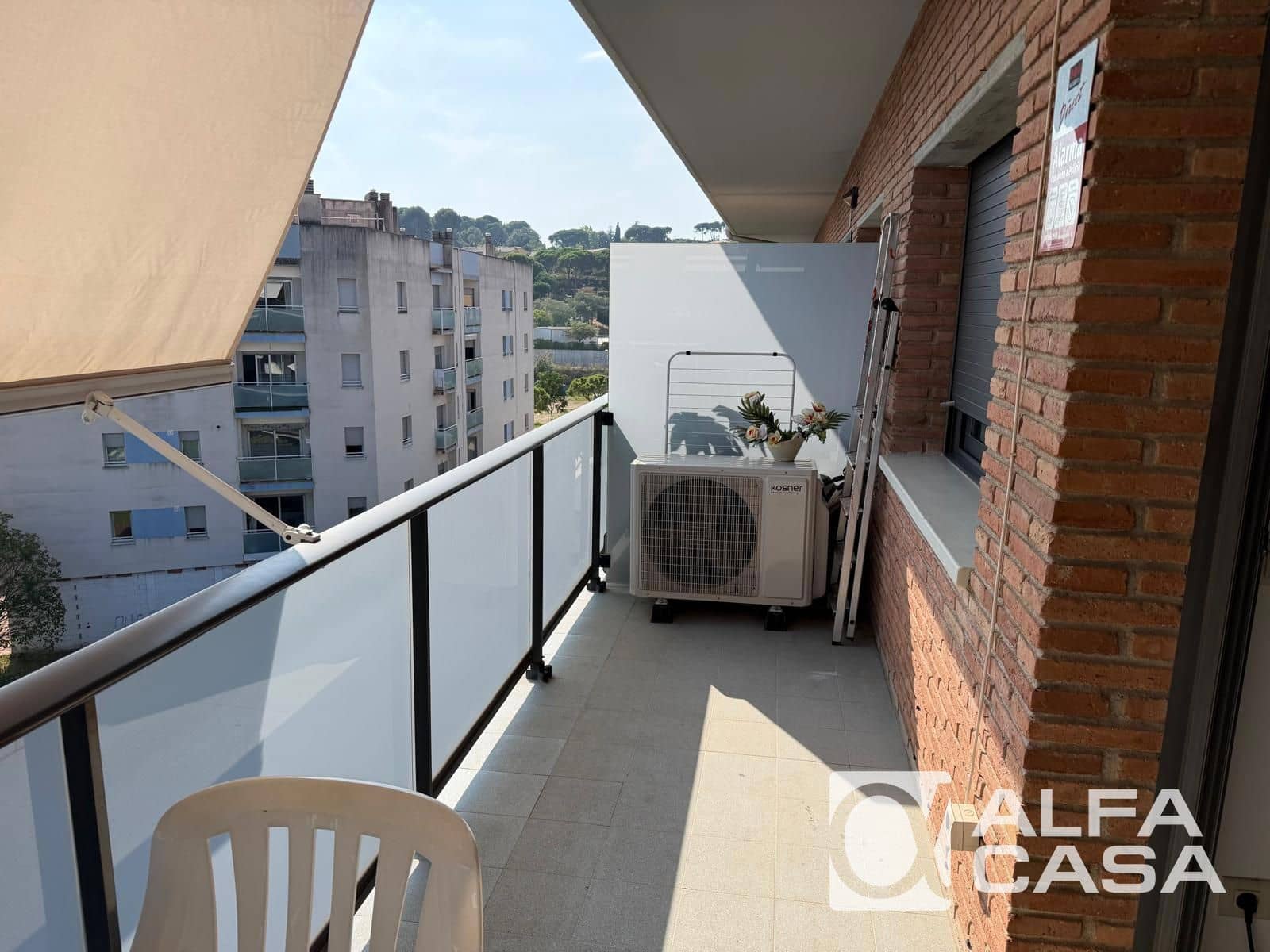 2 bedroom Penthouse for sale in Lloret de Mar with pool - € 260,000 (Ref: 10172144)