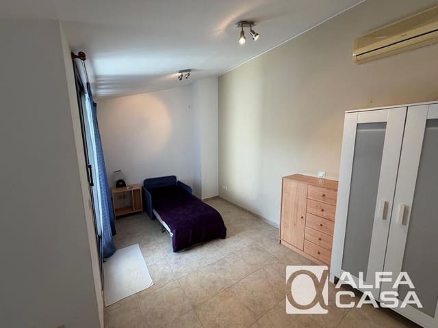 2 slaapkamer Penthouse te koop in Lloret de Mar met zwembad - € 260.000 (Ref: 10172144)