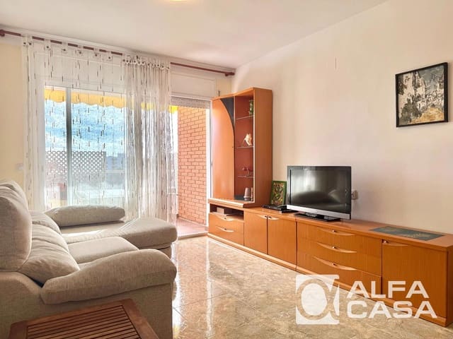 4 sovrum Lägenhet till salu i Lloret de Mar med pool - 550 000 € (Ref: 10172883)