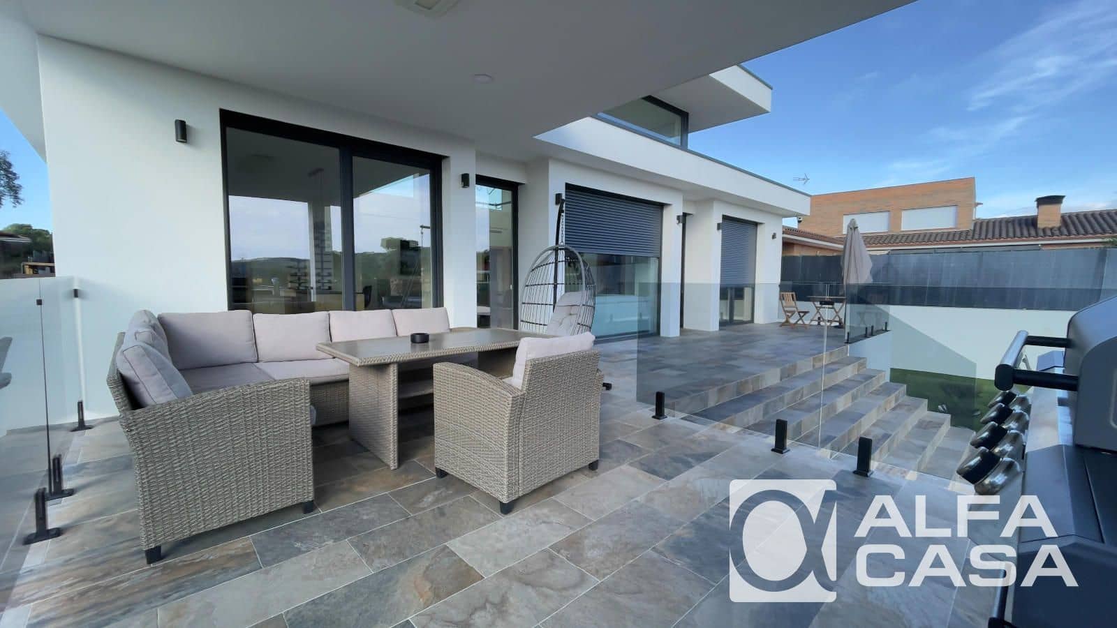 4 slaapkamer Villa te koop in Vidreres met zwembad garage - € 665.000 (Ref: 10175515)