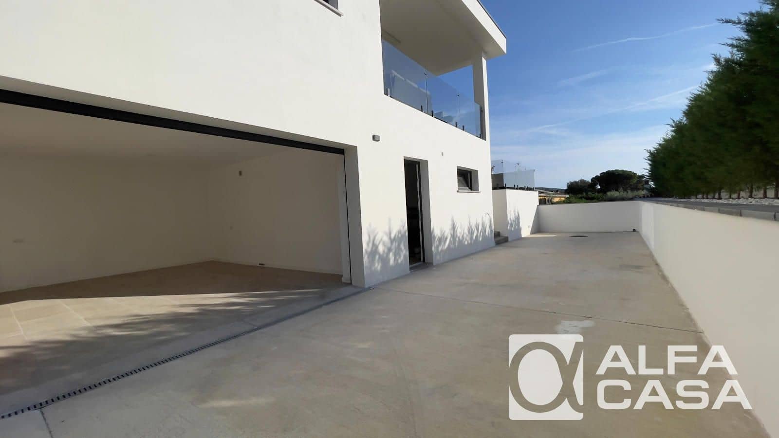 4 slaapkamer Villa te koop in Vidreres met zwembad garage - € 665.000 (Ref: 10175515)