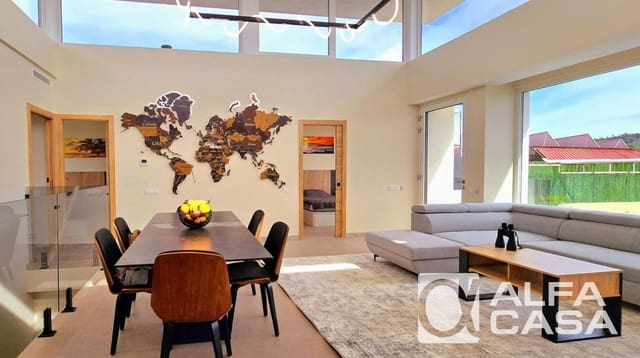 4 slaapkamer Villa te koop in Vidreres met zwembad garage - € 665.000 (Ref: 10175515)