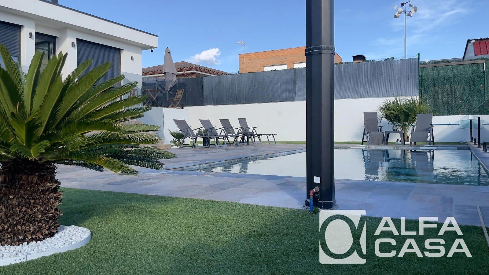 4 slaapkamer Villa te koop in Vidreres met zwembad garage - € 665.000 (Ref: 10175515)