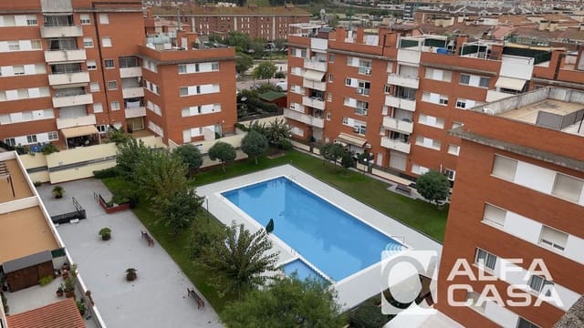 1 slaapkamer Penthouse te koop in Lloret de Mar met zwembad - € 170.000 (Ref: 10175973)
