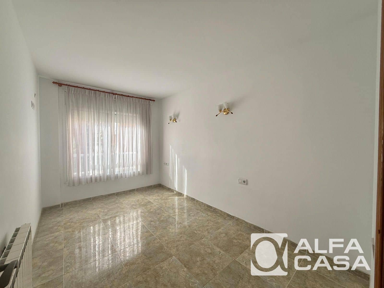 3 bedroom Flat for sale in Lloret de Mar with pool - € 350,000 (Ref: 10175974)
