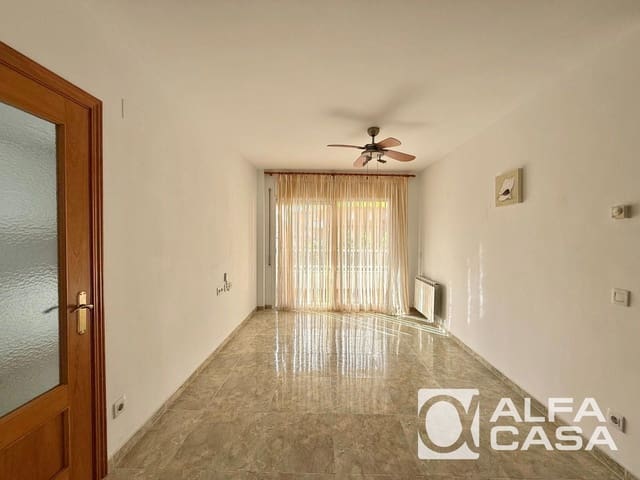 3 slaapkamer Flat te koop in Lloret de Mar met zwembad - € 350.000 (Ref: 10175974)
