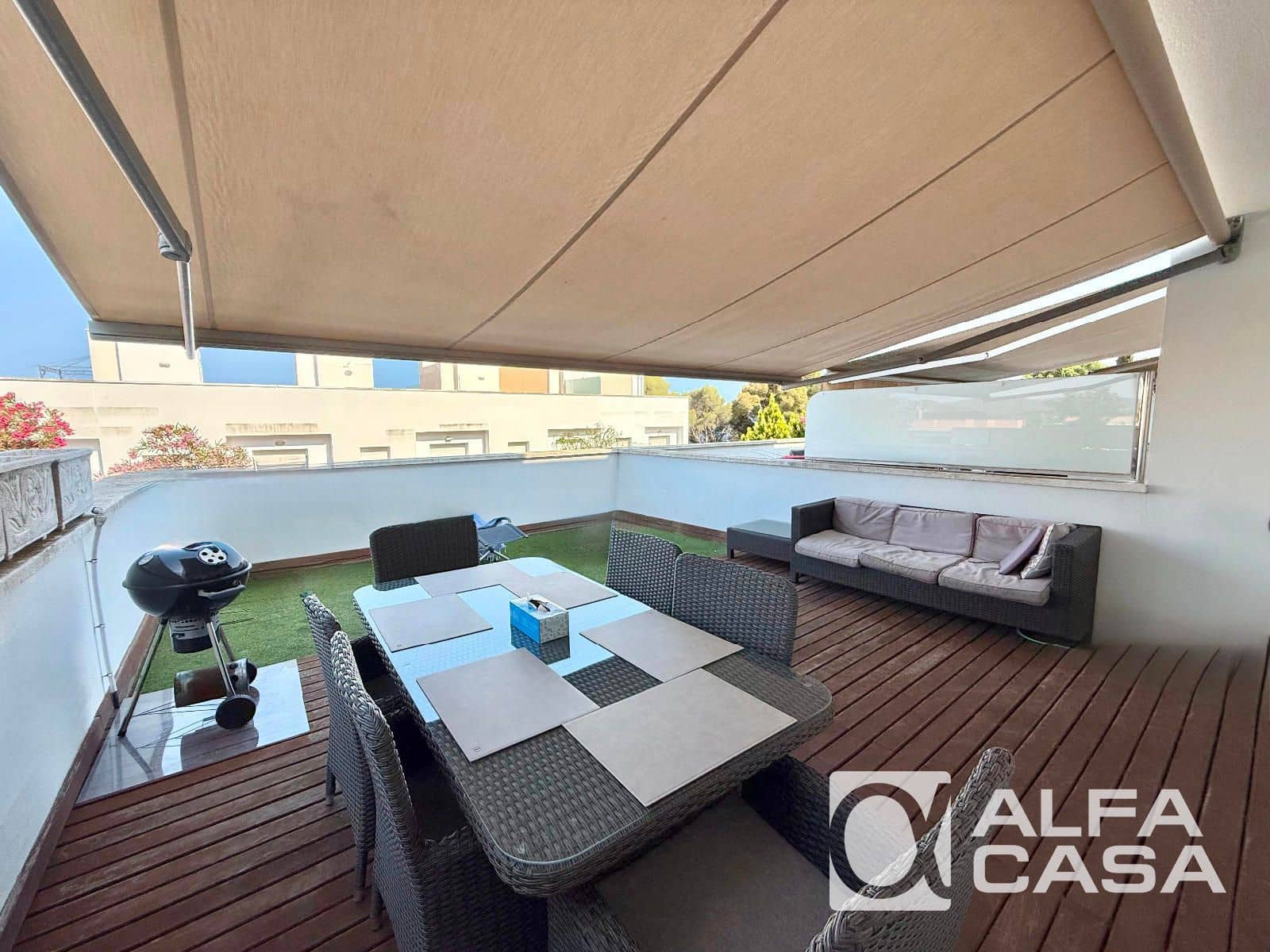 4 camera da letto Villa in vendita in Lloret de Mar con piscina garage - 580.000 € (Rif: 9385802)