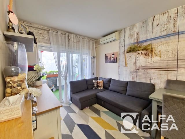 Piso de 2 habitaciones en Lloret de Mar en venta con piscina - 205.000 € (Ref: 9385803)