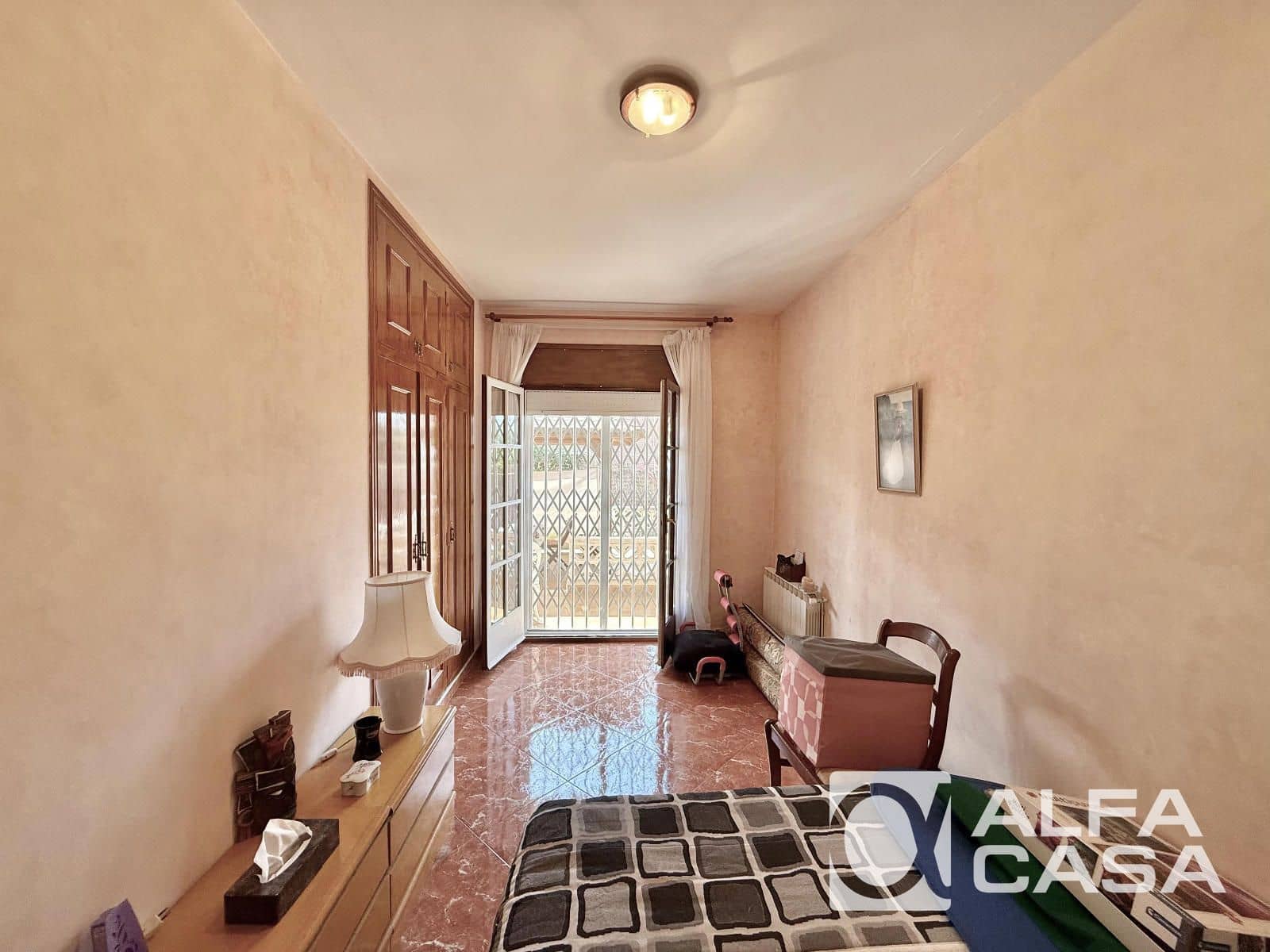 5 bedroom Villa for sale in Lloret de Mar with pool garage - € 440,000 (Ref: 9385804)