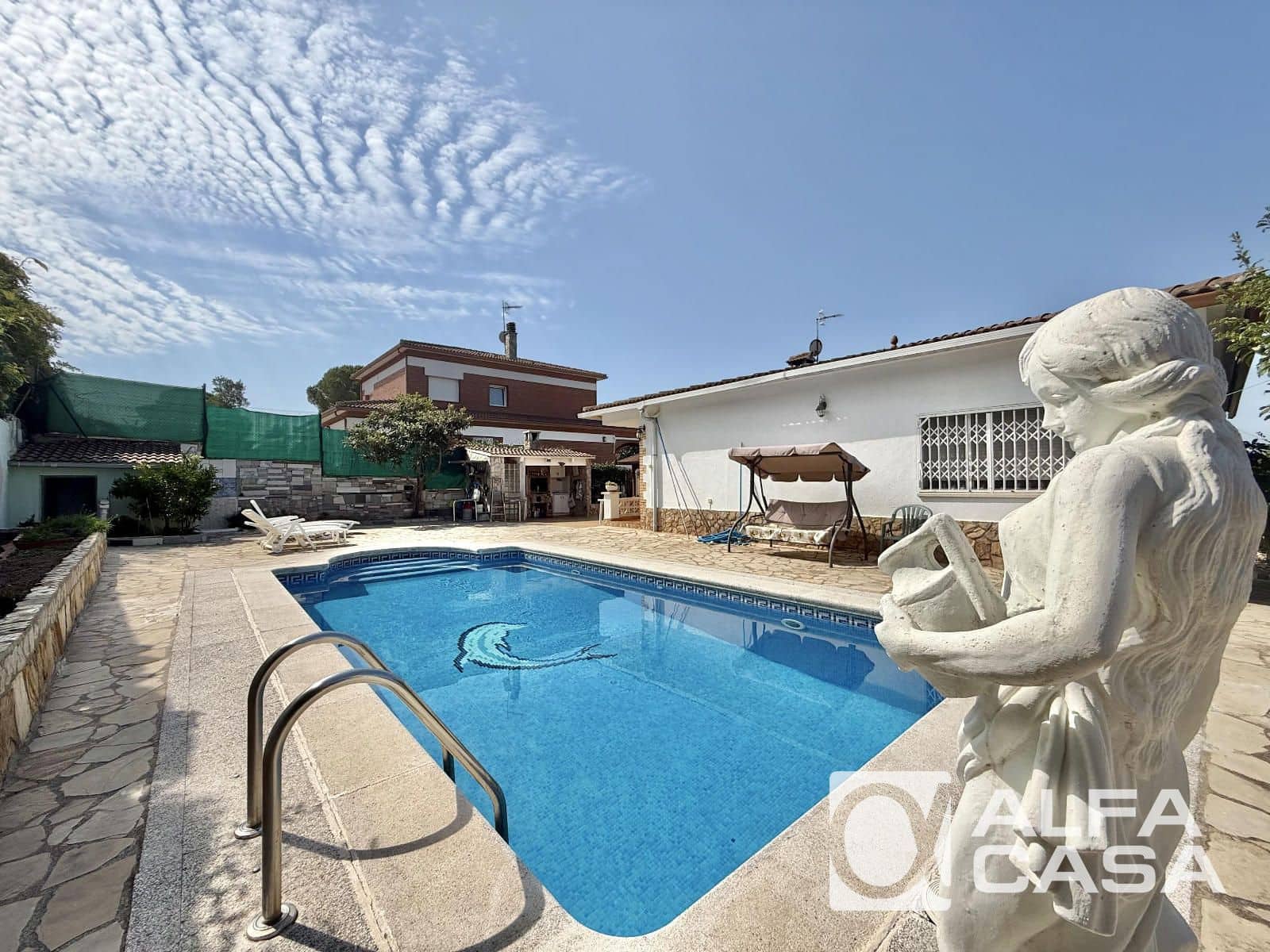 5 bedroom Villa for sale in Lloret de Mar with pool garage - € 440,000 (Ref: 9385804)