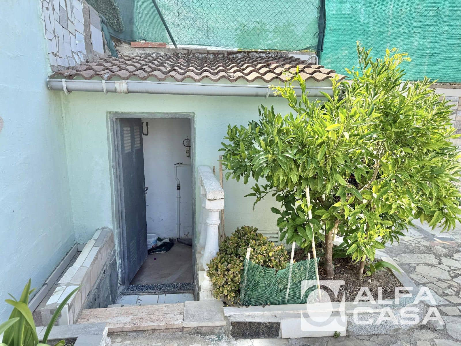 5 bedroom Villa for sale in Lloret de Mar with pool garage - € 440,000 (Ref: 9385804)