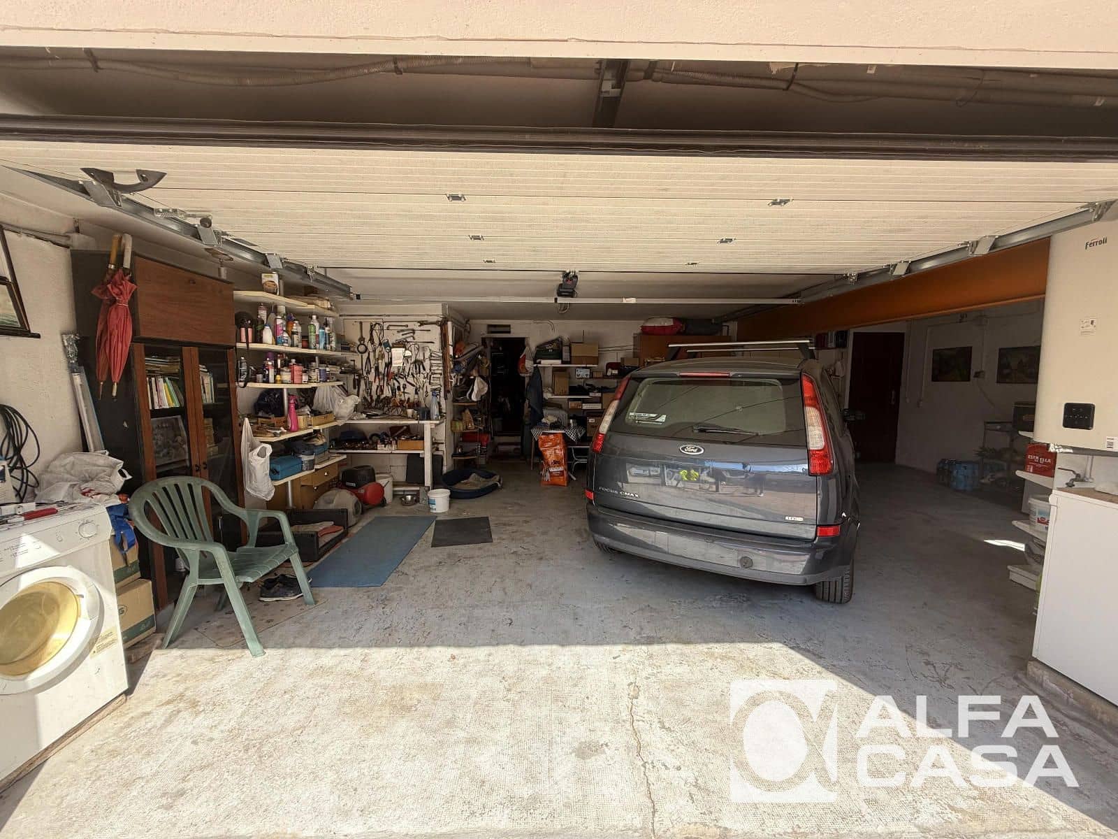 5 bedroom Villa for sale in Lloret de Mar with pool garage - € 440,000 (Ref: 9385804)